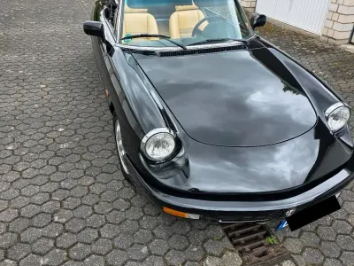 Gebraucht Alfa Romeo Spider 120 PS (88 kW) 1991 Schwarz Cabrio