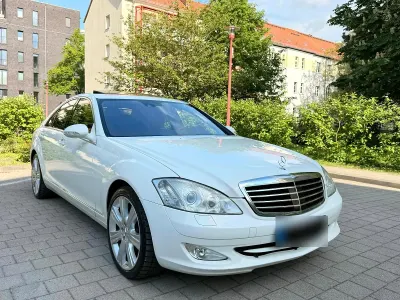 Gebraucht Mercedes S500 387 PS (284 kW) 2008 Weiß Limousine