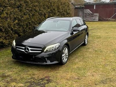 Second-hand Mercedes C200 184 CP (135 kW) 2018 Negru Break