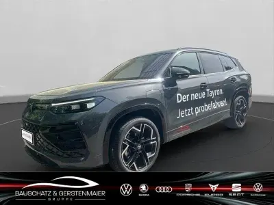 Gebraucht VW Tayron R-line 272 PS (200 kW) 2025 Grau SUV