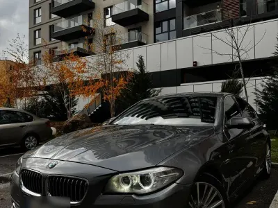 Gebraucht BMW 525 Sport Line 218 PS (160 kW) 2013 Grau Limousine