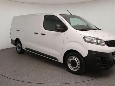 Second-hand Fiat Scudo 102 CP (75 kW) 2023 Alb Van