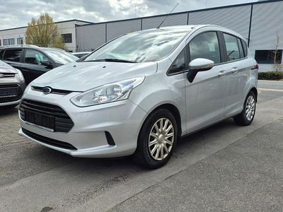 Usata Ford B-MAX Trend 101 CV (74 kW) 2016 Grigio Monovolume