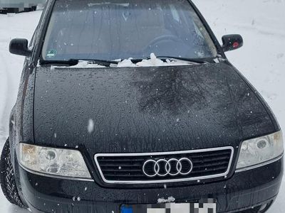 Schwarz Gebraucht 2000 Audi A6 Kombi | 2.500 € (Fairer Preis)