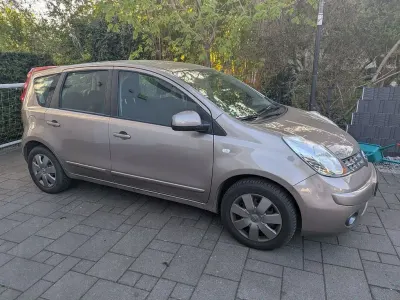 Usata Nissan Note Acenta 88 CV (64 kW) 2008 Marrone Utilitaria