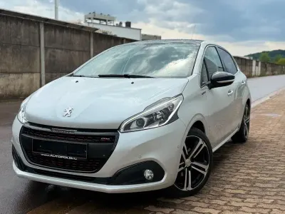 Gebraucht Peugeot 208 GT-line 110 PS (80 kW) 2017 Weiß Kleinwagen
