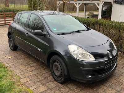 gebraucht Renault Clio III - Top gepflegt & TÜV bis 02/25