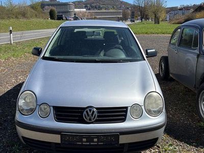 Brugt VW Polo Basis 64 HK (47 kW) 2003 Sølv Sedan
