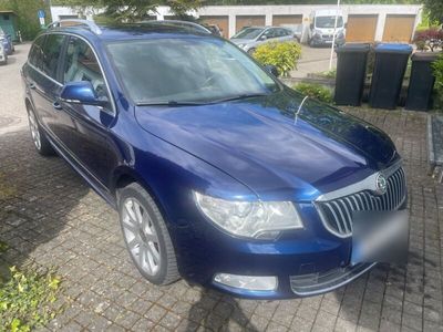 gebraucht Skoda Superb 2.0 TDI CR 125kW DSG Elegance Combi E...