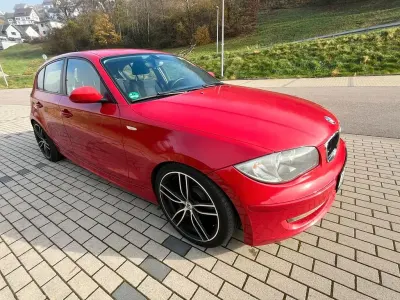 Gebraucht BMW 116 Performance 122 PS (89 kW) 2009 Rot Kleinwagen