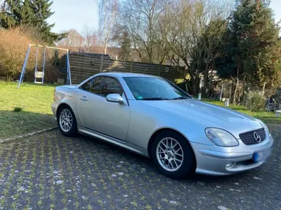 Gebraucht Mercedes SLK200 163 PS (119 kW) 2000 Silber Cabrio