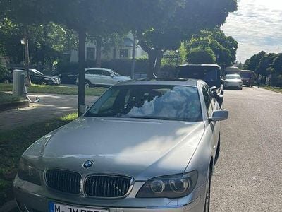 BMW 730