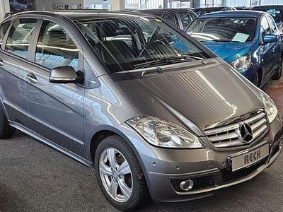 Gebraucht Mercedes A160 Avantgarde 95 PS (69 kW) 2012 Grau Limousine