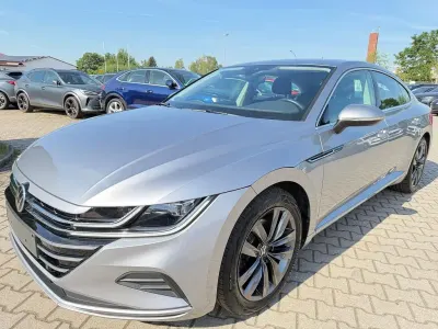Gebraucht VW Arteon Basis 150 PS (110 kW) 2022 Silber Limousine