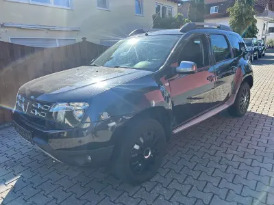 Gebraucht Dacia Duster Prestige 105 PS (77 kW) 2012 Perlmuttschwarz SUV