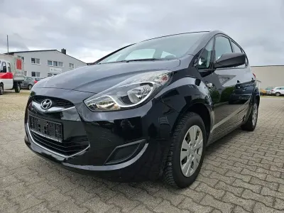 Gebraucht Hyundai ix20 Classic 90 PS (66 kW) 2011 Schwarz Kleinwagen