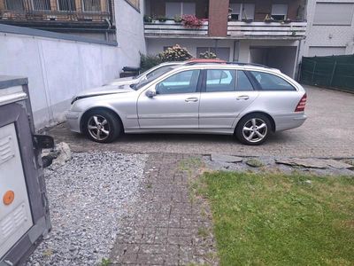 Mercedes C180