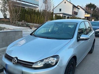 Usata VW Golf VI 105 CV (77 kW) 2010 Argento Utilitaria