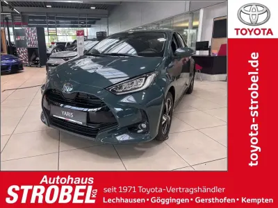 Neu Toyota Yaris Hybrid 116 PS (85 kW) 2026 Everest green metallic Kleinwagen