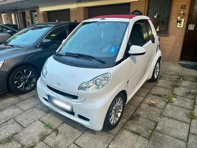 Gebraucht Smart ForTwo Cabrio 71 PS (52 kW) 2011 Weiß Cabrio