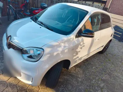 Gebraucht Renault Twingo Urban Night 60 kW (82 PS) 2023 Weiß Kleinwagen