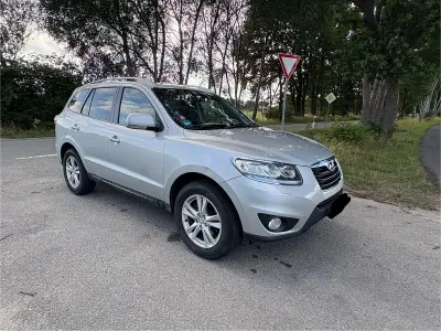 Gebraucht Hyundai Santa Fe 197 PS (144 kW) 2011 Silber SUV