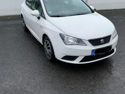 Gebraucht Seat Ibiza 63 PS (46 kW) 2012 Weiß Kleinwagen
