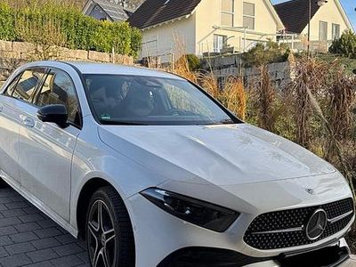Gebraucht Mercedes A250 163 PS (119 kW) 2023 Weiß Kleinwagen