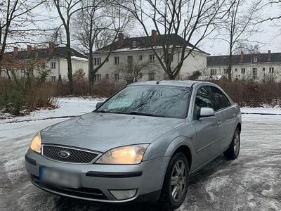 Gebraucht Ford Mondeo 146 PS (107 kW) 2005 Silber Limousine