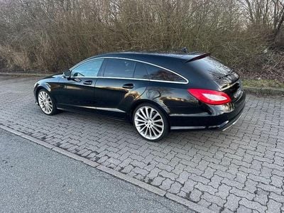 Gebraucht Mercedes CLS250 Shooting Brake AMG 204 PS (150 kW) 2014 Schwarz Kombi