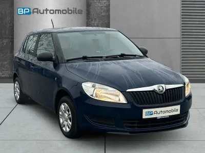 Gebraucht Skoda Fabia Cool Edition 69 PS (50 kW) 2013 Blau Limousine