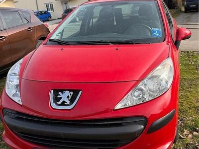 Gebraucht Peugeot 207 95 PS (69 kW) 2009 Rot Kleinwagen