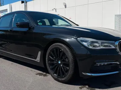 Gebraucht BMW 730 265 PS (194 kW) 2015 Schwarz Limousine
