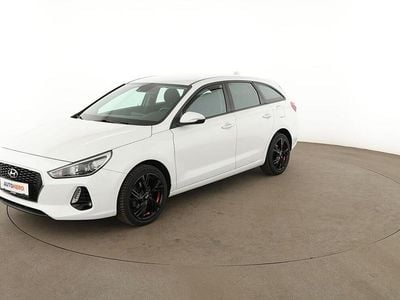 Gebraucht Hyundai i30 Select 101 PS (74 kW) 2018 Weiß Kombi