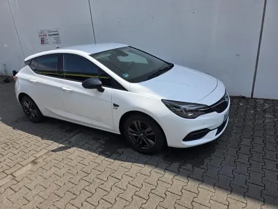 Gebraucht Opel Astra Edition 131 PS (96 kW) 2020 Weiß Limousine