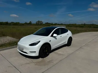 Gebraucht Tesla Model Y 378 kW (514 PS) 2021 Weiß SUV