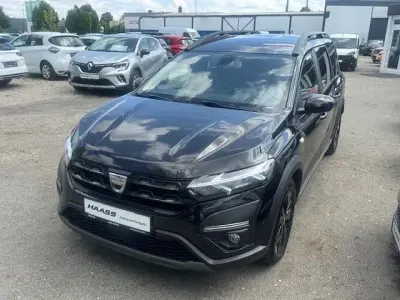 Gebraucht Dacia Jogger Extreme 110 PS (80 kW) 2022 Perlmuttschwarz metallic Van / Kleinbus