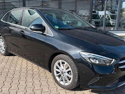 Gebraucht Mercedes B180 116 PS (85 kW) 2019 Schwarz Van / Kleinbus