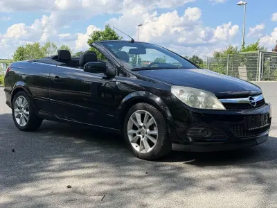 Gebraucht Opel Astra Cabriolet Cosmo 140 PS (102 kW) 2007 Schwarz Cabrio