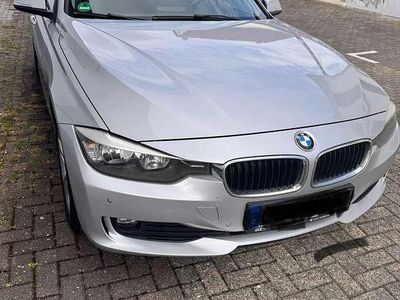 Silber Gebraucht 2014 BMW 320 Kombi | 6.500 € (Fairer Preis)