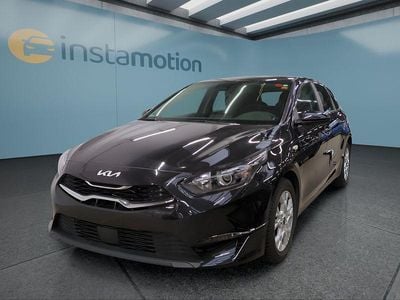 Usado Kia Ceed Vision 140 HP (102 kW) 2025 Preto Citadino