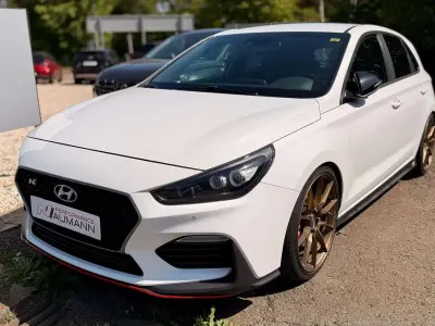 Gebraucht Hyundai i30 275 PS (202 kW) 2019 Polar white / sol Limousine