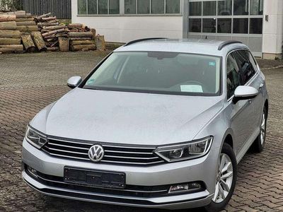 Gebraucht VW Passat Comfortline 150 PS (110 kW) 2017 Reflexsilber metallic Kombi