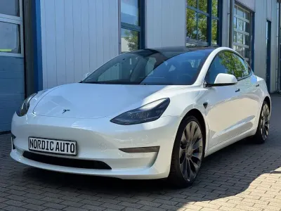 Gebraucht Tesla Model 3 Performance 392 kW (534 PS) 2022 Weiß Limousine