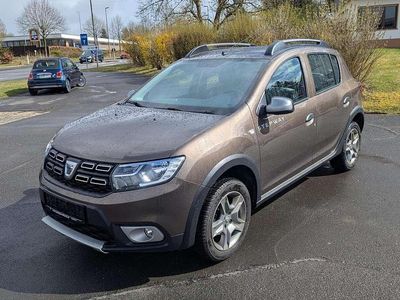 Gebraucht Dacia Sandero Prestige 90 PS (66 kW) 2017 Quarzitbraun Kleinwagen