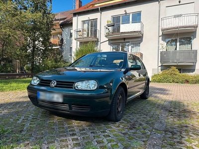 Gebraucht VW Golf IV 75 PS (55 kW) 2001 Grün Kleinwagen