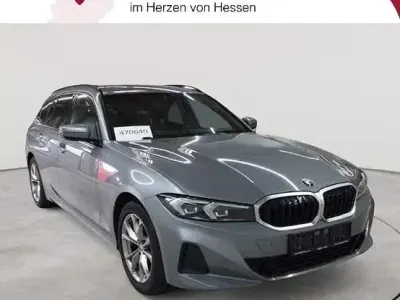 Gebraucht BMW 320 Sport Line 190 PS (139 kW) 2024 Grau Kombi