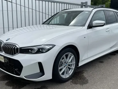 Gebraucht BMW 330 Comfort Edition 245 PS (180 kW) 2025 Alpinweiß uni Kombi