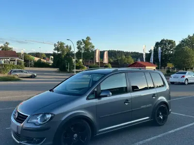 Gebraucht VW Touran 140 PS (102 kW) 2007 Grau Van / Kleinbus