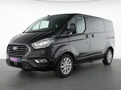 Usata Ford Tourneo Titanium 131 CV (96 kW) 2022 Nero Monovolume